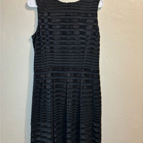 Tommy Hilfiger velvet shadow stripe fit & flare dress size 8 - Picture 4 of 4